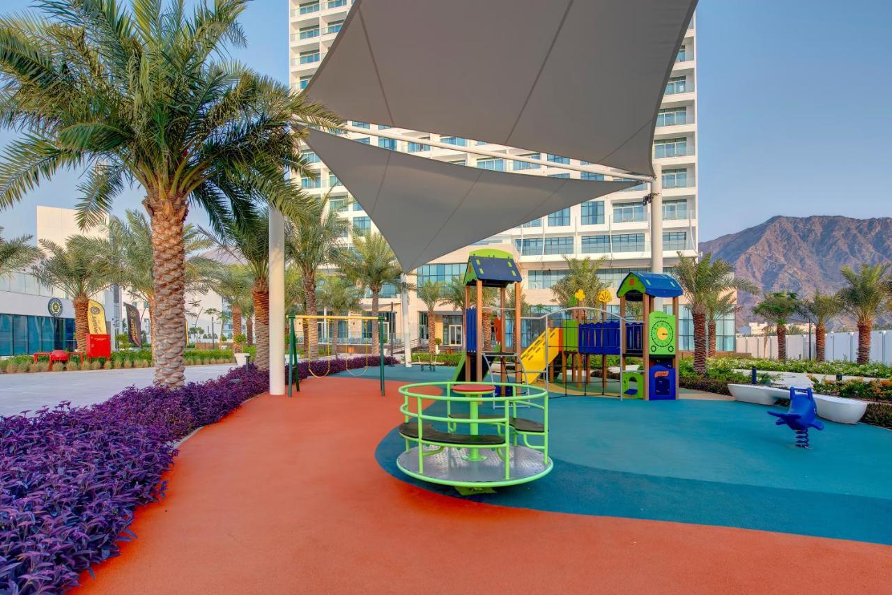 Royal M Al Aqah Beach Resort By Gewan Kültér fotó Children's play area